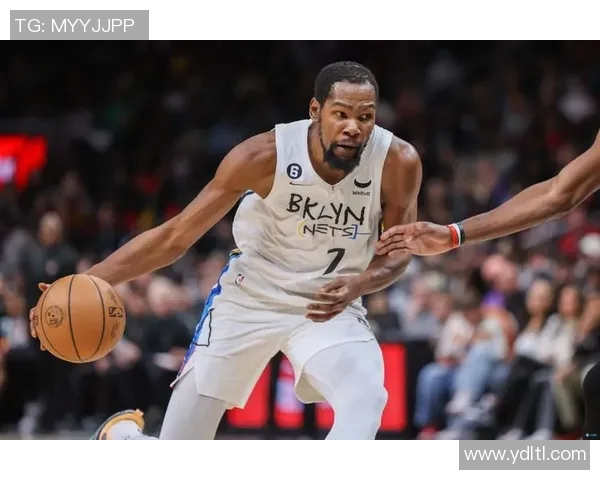 克劳德与杜兰特的对决:谁能在赛场上笑到最后