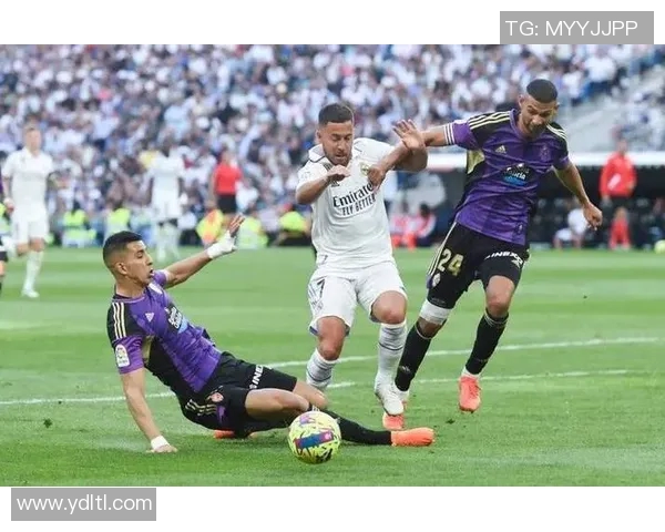 塞尔塔与皇马激战正酣比赛直播全程回顾与精彩瞬间解析 塞尔塔与皇马激战正酣比赛直播全程回顾与精彩瞬间解析