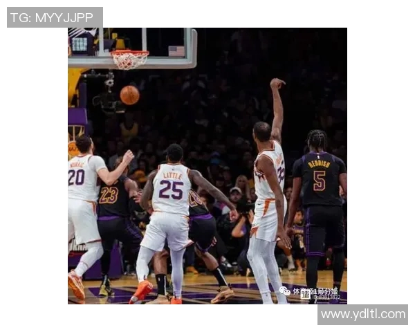 季前赛精彩对决勇士队挑战太阳队展现新阵容与战术风采 季前赛精彩对决勇士队挑战太阳队展现新阵容与战术风采