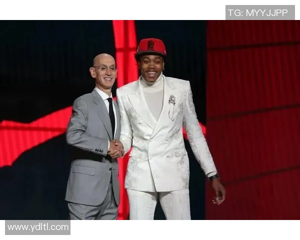 斯科蒂巴恩斯的成长之路与篮球梦想的追逐之旅