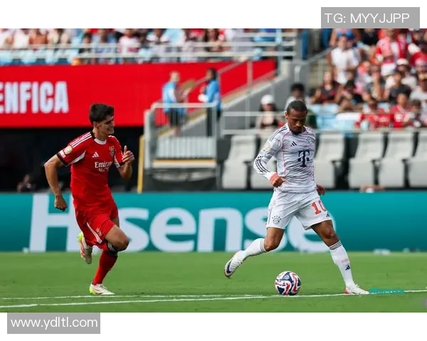 欧冠激战大巴黎迎战拜仁强敌巅峰对决引发球迷热议 欧冠激战大巴黎迎战拜仁强敌巅峰对决引发球迷热议