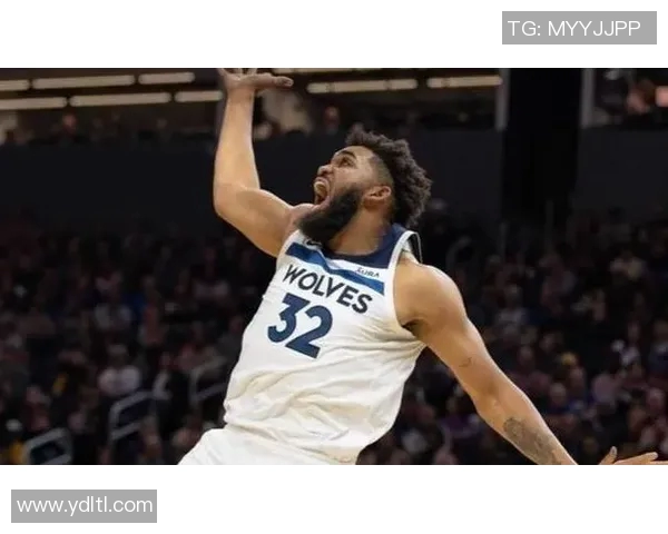 卡尔安东尼唐斯的篮球之路与未来发展展望分析