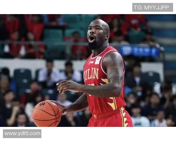 热火与老鹰激战波什精彩表现引发球迷热议与期待