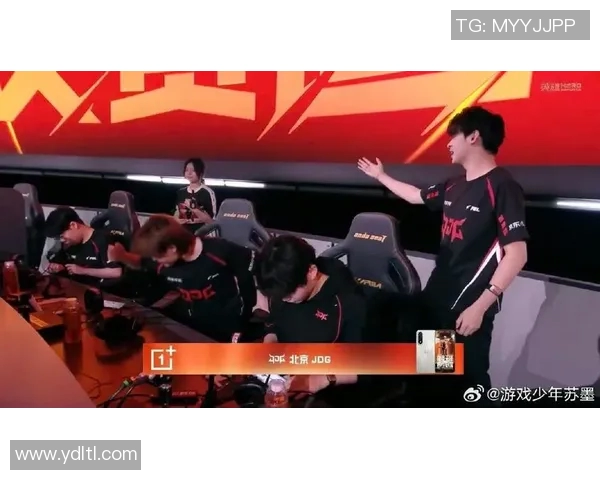 和平精英赛事分析：深入探讨JDG战队的强大实力与战术策略MBA