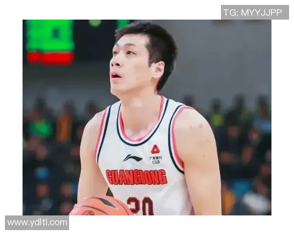 任骏飞的篮球之路:从青涩少年到CBA明星的成长历程与奋斗故事 任骏飞的篮球之路:从青涩少年到CBA明星的成长历程与奋斗故事