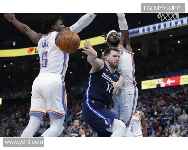 小牛队与雷霆队西部决赛首战精彩回顾与赛后分析 小牛队与雷霆队西部决赛首战精彩回顾与赛后分析