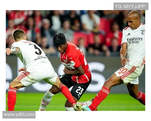 根特与吉迪纳摩的激烈对决揭示了足球战术的魅力与球队实力的较量 根特与吉迪纳摩的激烈对决揭示了足球战术的魅力与球队实力的较量