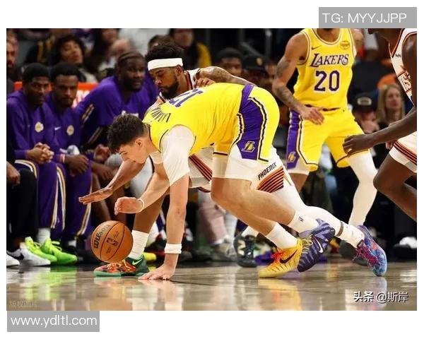 湖人对决国王精彩回顾2016年12月3日的激烈比赛瞬间分析 湖人对决国王精彩回顾2016年12月3日的激烈比赛瞬间分析